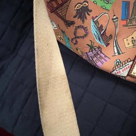 **DOONEY AND BOURKE**USA landmarks design - Picture 8 of 13